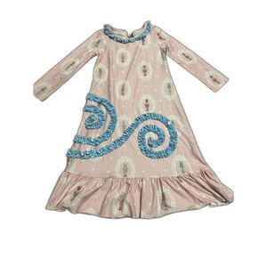 Nutcracker nightgown